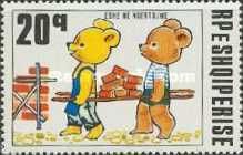 Little Pigs Building House
