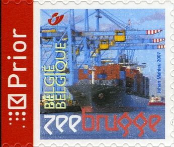 Port of Zeebrugge Selfadh. Left + bottom unperf.