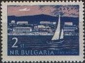 Sailboat in front of Warna