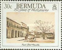 Front Street, Hamilton (canon in square)
