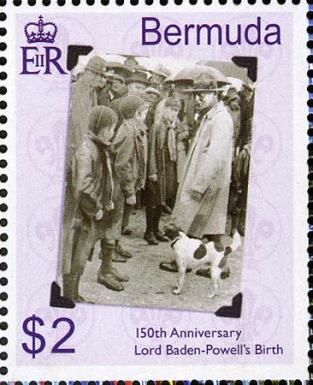 Baden-Powell inspecting Cubs
