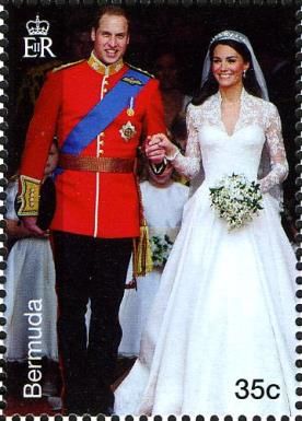 Couple: Holding hands