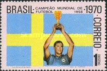 Hideraldo Luiz Bellini, Brazil's Captain, with the Cup