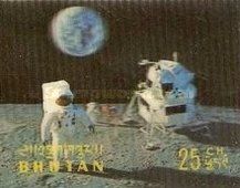 Astronaut walking on the surface of the moon