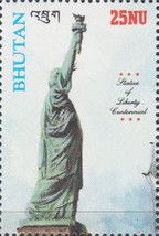 Statue of Liberty and ships