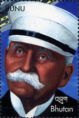 Zeppelin with white hat