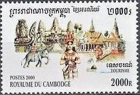 Elephant in front of Angkor
