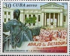 Student crowd and statue