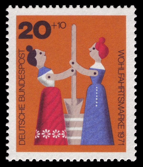 Women churning butter, (18th cent.)