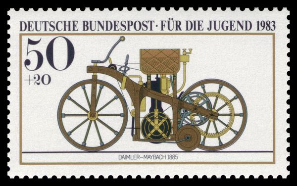 Motorbike Daimler-Maybach (1885)