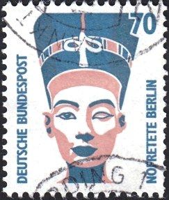 Nefertiti bust, Berlin