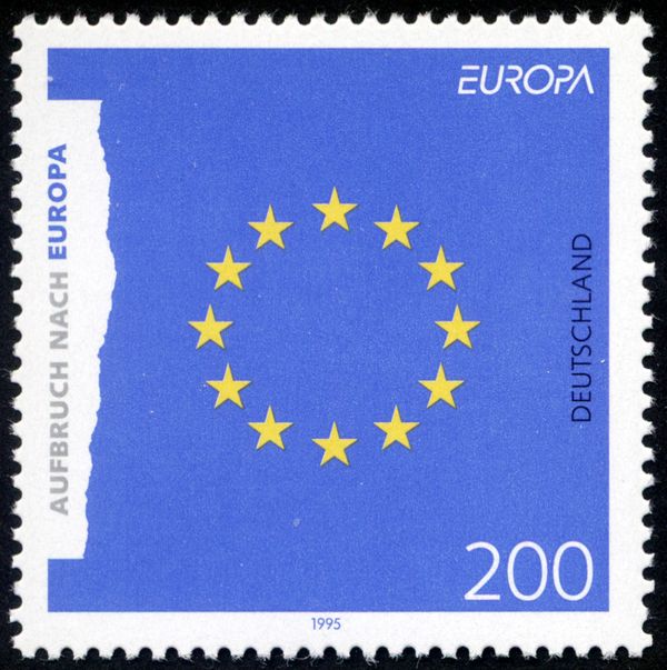 Emblem of European Community ("Moving towards Europe")