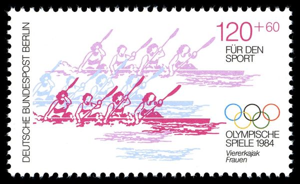 Women's kayak four