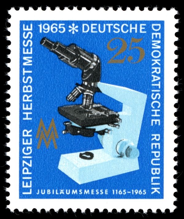 Microscope