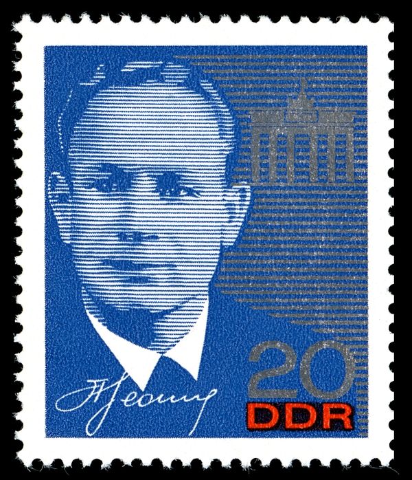 Alexei Leonov (1934-2019), Brandenburg Gate