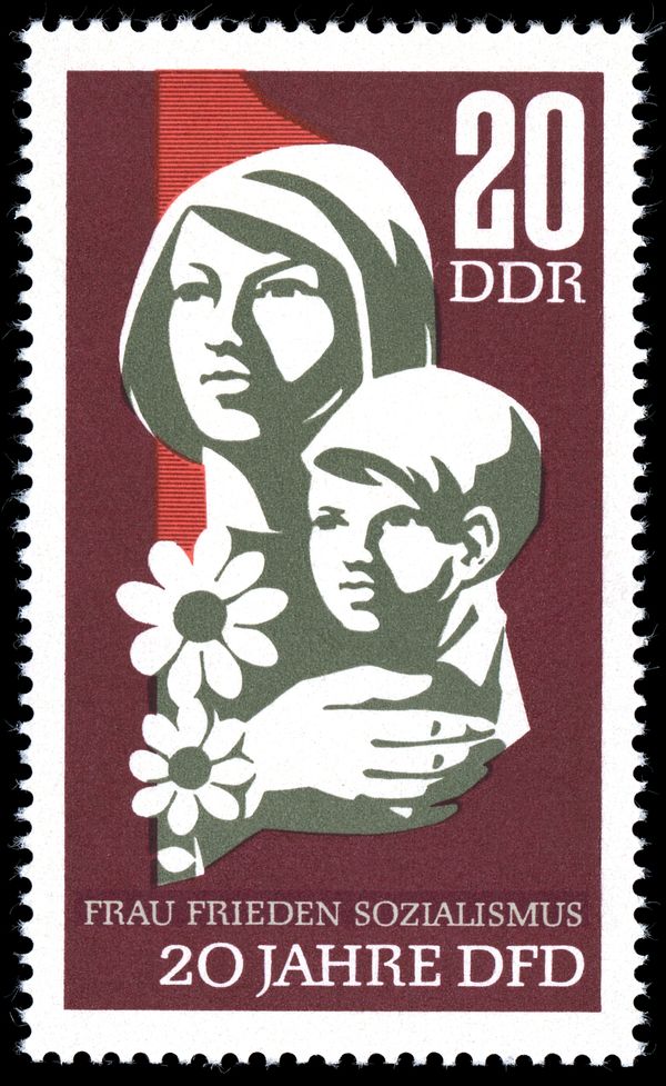 Woman / Child