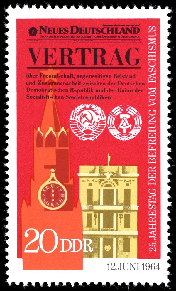 Spasskaya Tower, Moscow; State Council Bldg, Berlin; Arms