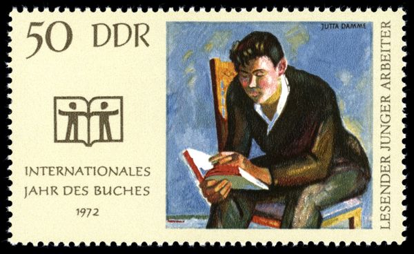 Reading young man, Jutta Damme