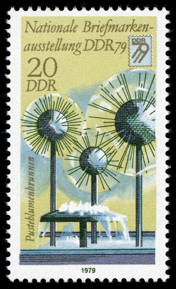 Dandelion Fountain
