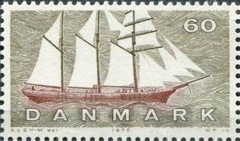 Thuroe Schooner with Topgallant