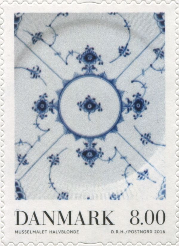 Porcelain plate - Blue Fluted Service