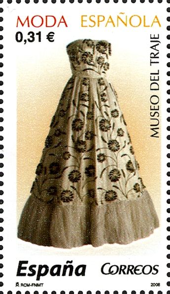 Spanish Fashion in the Museum of Fashion