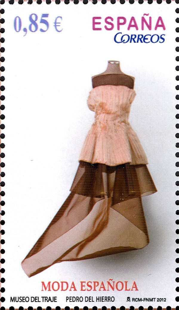 Spanish Fashion, by Pedro del Hierro