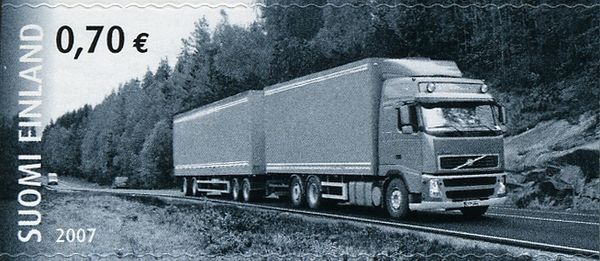 2003 Volvo carrying Cargo