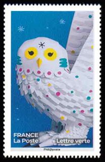 Holiday Stamps 2019 - Owl close up