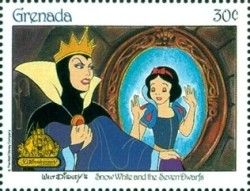The Queen and the magic mirror