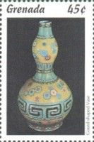 Gourd-shaped vase