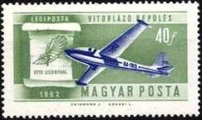 Glider HA-7015 and Lillenthal Monoplane Glider
