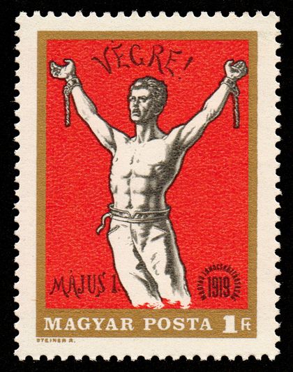 Man breaking chains, by Rezső Steiner
