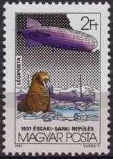 Walrus (Odobenus rosmarus), Zeppelin, Icebreaker "Malygin"