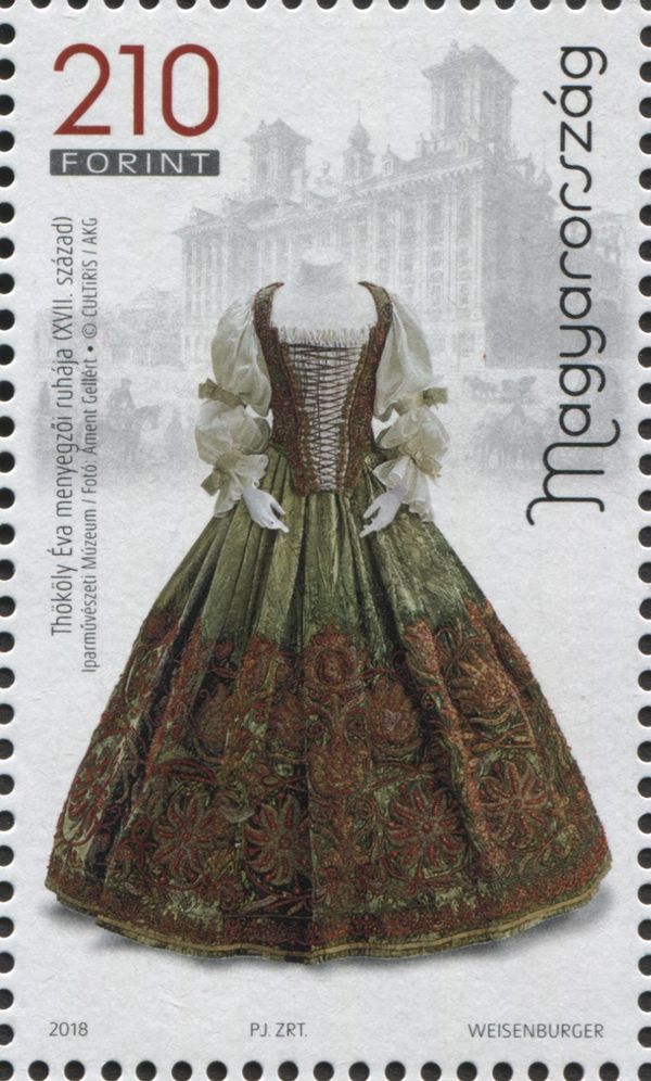 Woman’s wedding outfit