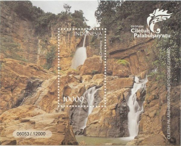 Cimarinjung Waterfall