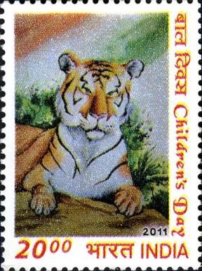 Tiger (Panthera tigris) Sitting