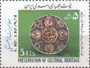 Four Leaves and Knot Pattern