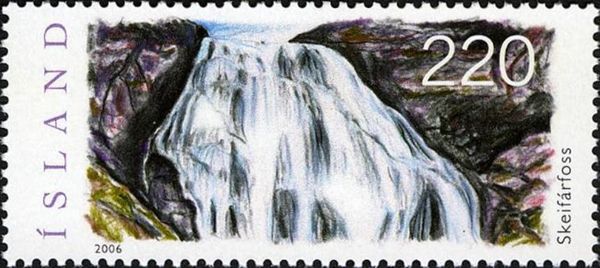 Waterfall Skeifárfoss