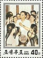 Zhou Enlai in Wulumuqi, surrounded by women