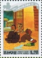 The squirrel finds the dead bear