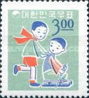 Children with sled