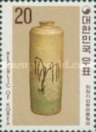 Ceramics- Celadon cylindrical bottle