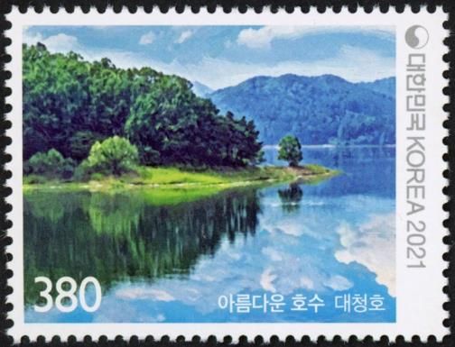 Beautiful Lakes (Spring)