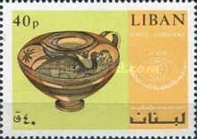 Phoenician bird vase from Khalde
