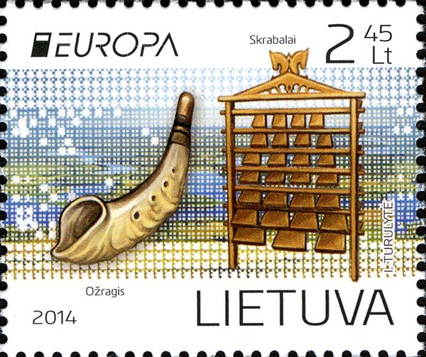 Oźragis (goat horn) and Skrabalai (wooden bells)