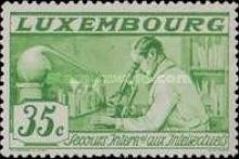 Scientist, Chemist (yellow green)