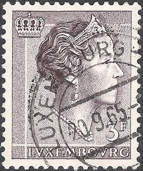 Grand Duchess Charlotte facing Right (2.50 Fr. rose violet)