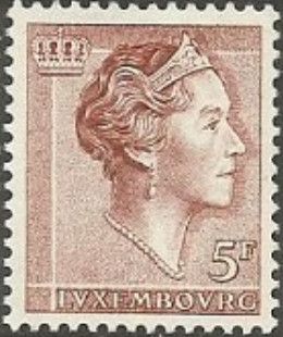 Grand Duchess Charlotte facing Right (5 Fr. red brown)