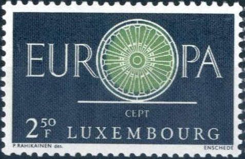 "O" in "EUROPA" as Wagon Wheel with 19 Spokes (Bkgr. indigo)